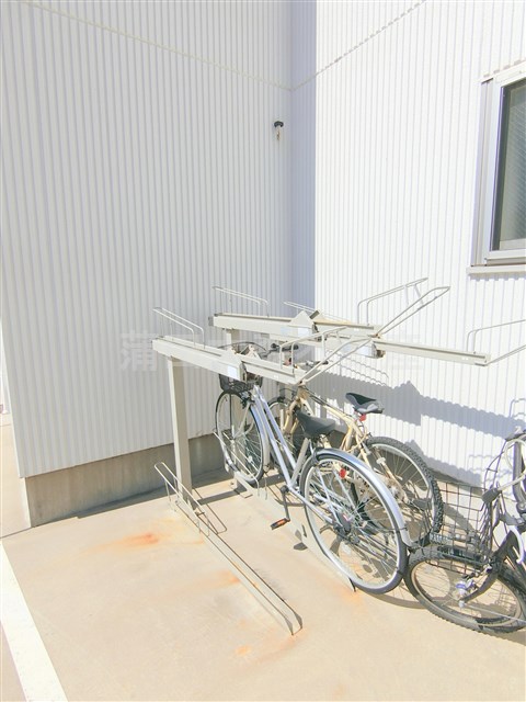 その他共有部分　ラック式の駐輪場