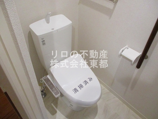 トイレ　洗浄・暖房便座付です！