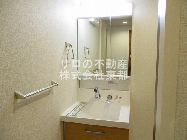 洗面設備　嬉しい洗髪洗面化粧台です♪