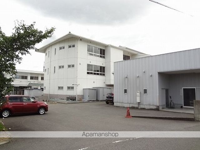 小学校　江原南小学校（小学校）まで650m
