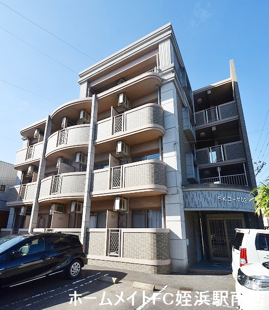 建物外観　★立派なマンションタイプ！★
