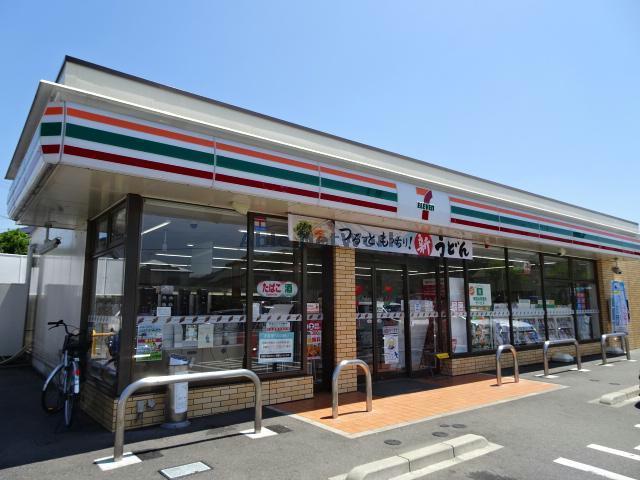 コンビニ　セブンイレブン木更津東太田二丁目店（コンビニ）まで725m