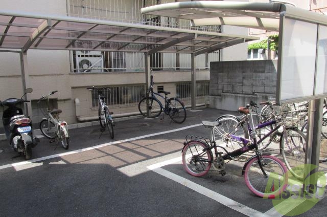 その他　駐輪場です。