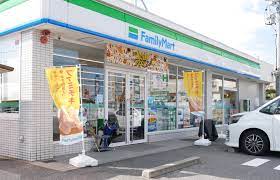 コンビニ　ファミリーマート 新赤坪店（コンビニ）まで669m