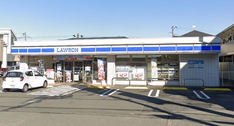 コンビニ　ローソン（コンビニ）まで828m