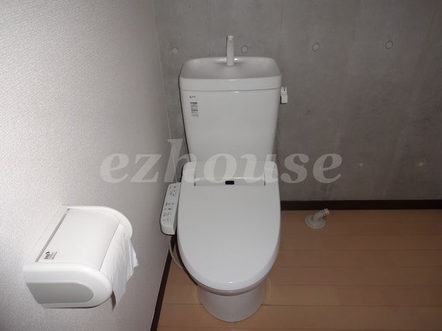 トイレ　別部屋の参考画像です