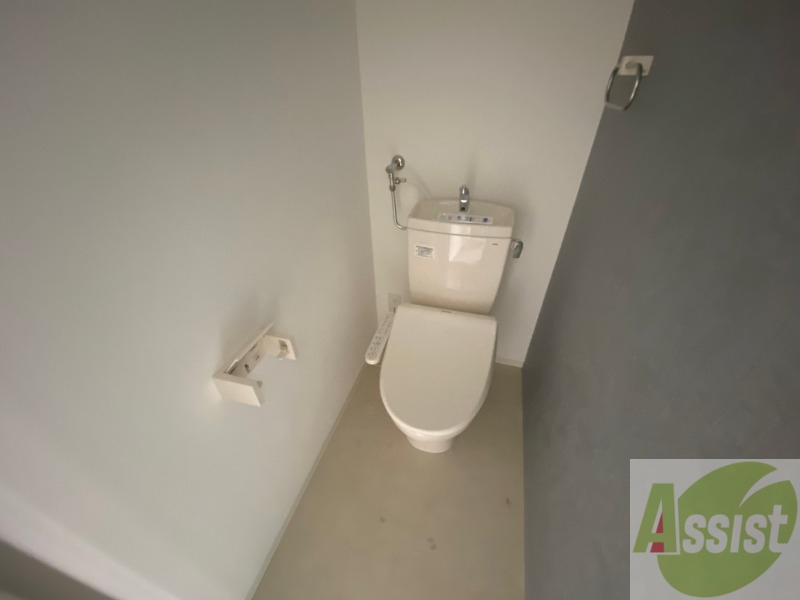 トイレ　トイレです。ウォシュレット付を探している方、おすすめです。