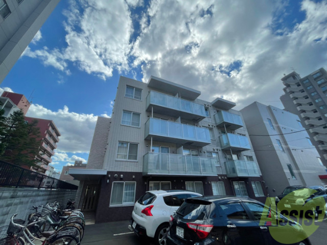 建物外観　札幌市中央区南４条西「ヴィレッジ医大前」