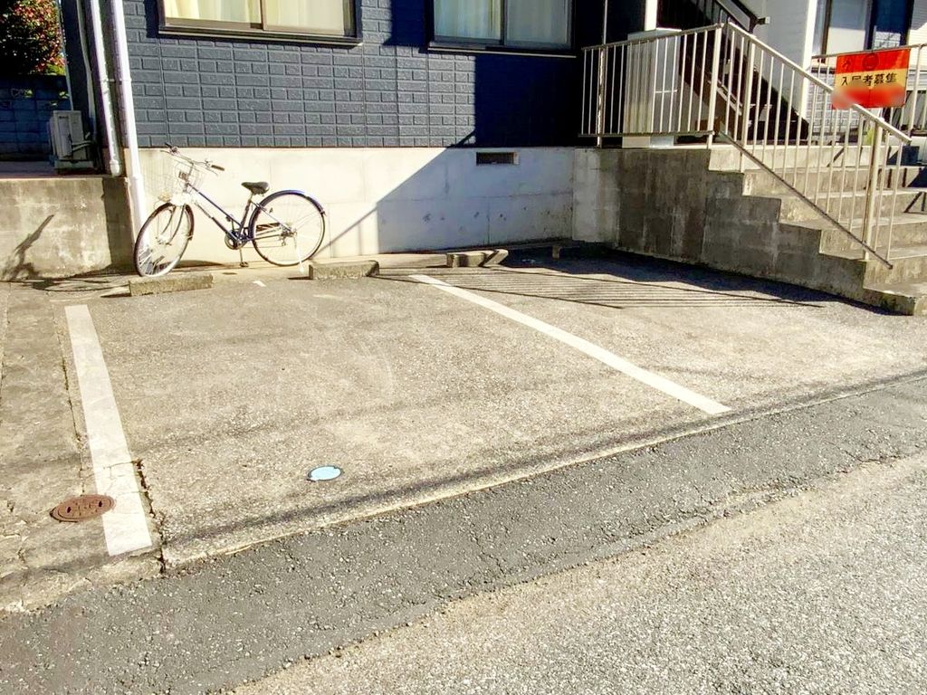 駐車場　駐車場