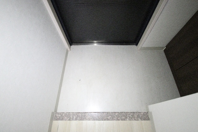 玄関　※別室の参考写真の為、現況優先です。