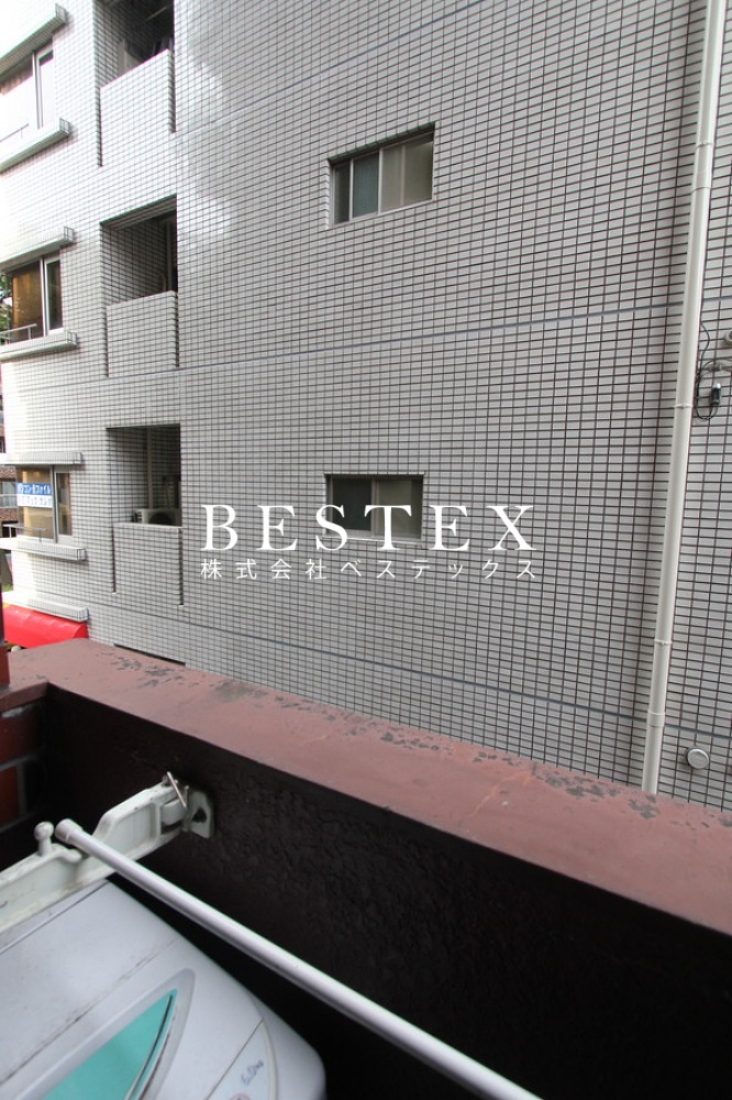 バルコニー　※同建物内・別タイプの参考写真です。