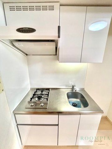 キッチン　※同タイプの別のお部屋です。