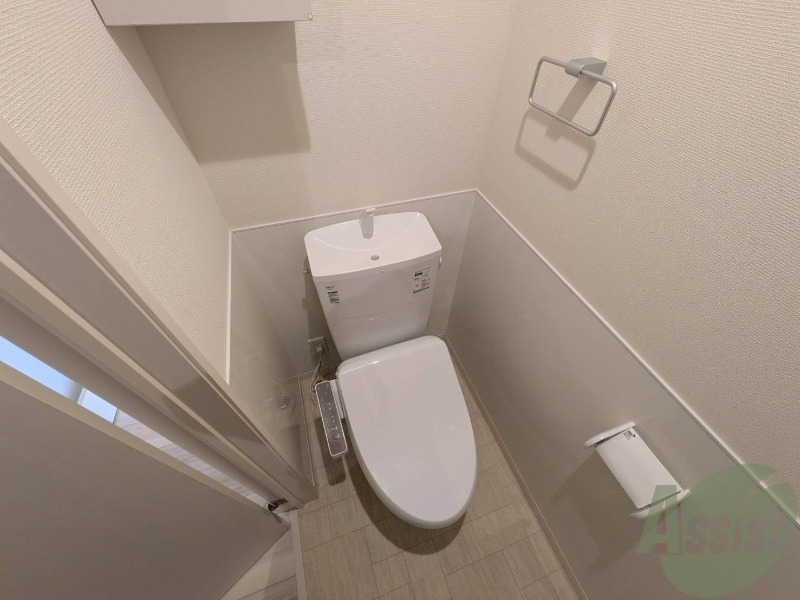 トイレ　トイレはウォシュレット付きです。シャワートイレは嬉しいですね
