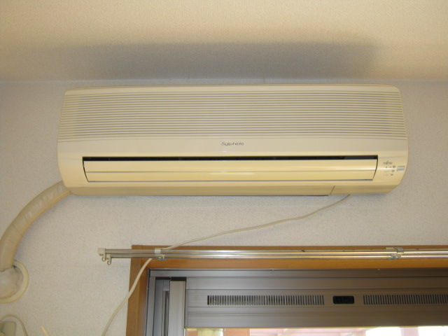 その他　エアコン付き