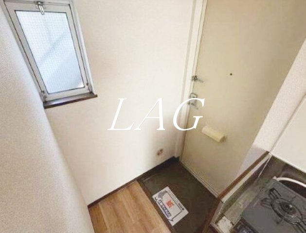 玄関　玄関です。