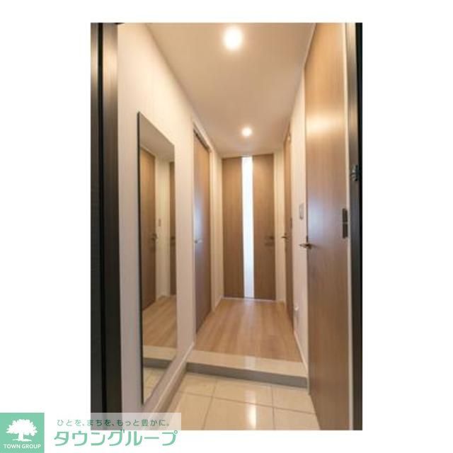 玄関　※写真は同タイプ住戸です。