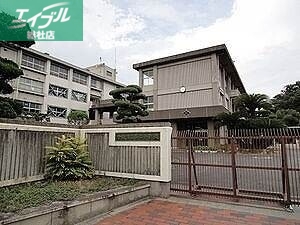 小学校　倉敷市立帯江小学校（小学校）まで784m