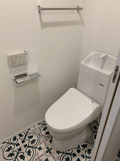 トイレ　ゆったりとした空間のトイレです