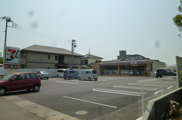 コンビニ　セブンイレブン沼津のぼりみち通り店（コンビニ）まで300m