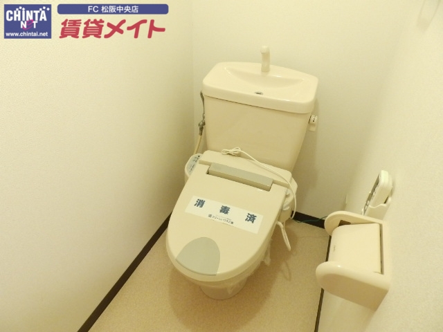 トイレ　別部屋反転参考写真