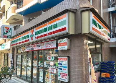 コンビニ　セブンイレブン新宿西早稲田3丁目店（コンビニ）まで187m
