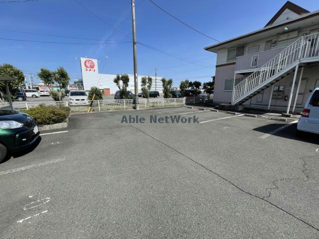 駐車場　駐車場