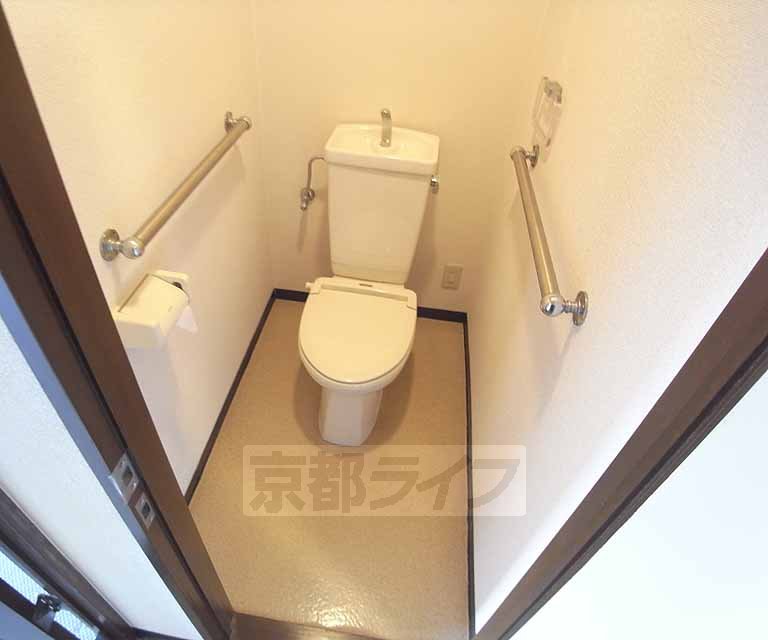 トイレ　ウォームレットトイレです。