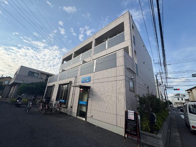 建物外観　外観写真（夜）