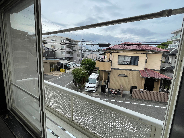 眺望　シャッター完備です。