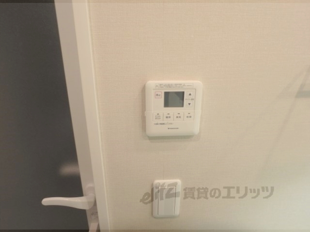 その他設備　給湯器リモコン