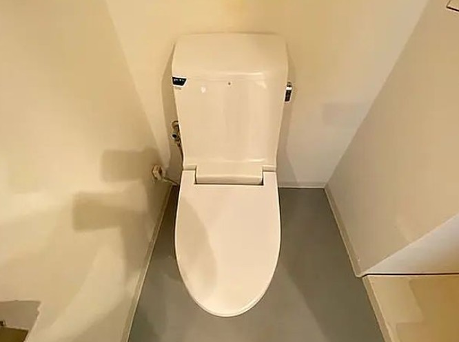 トイレ　トイレ