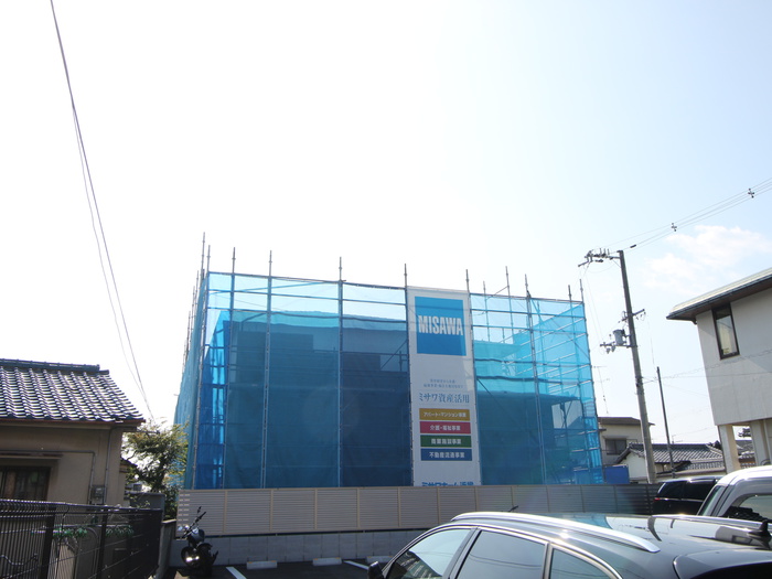 建物外観　建築中