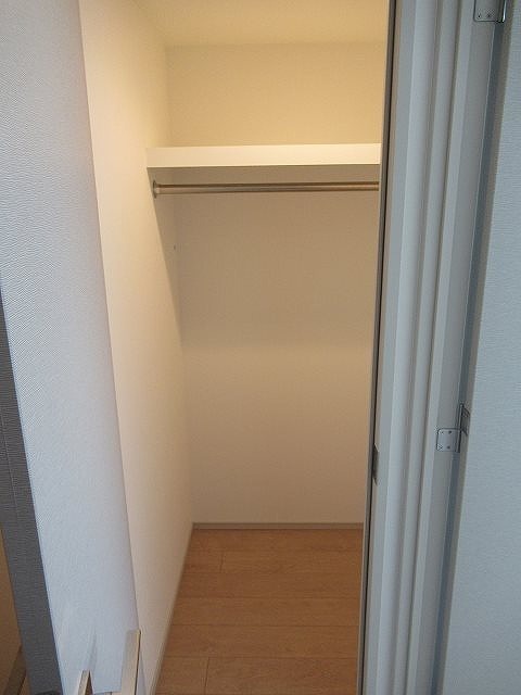収納　ウォークインクローゼット