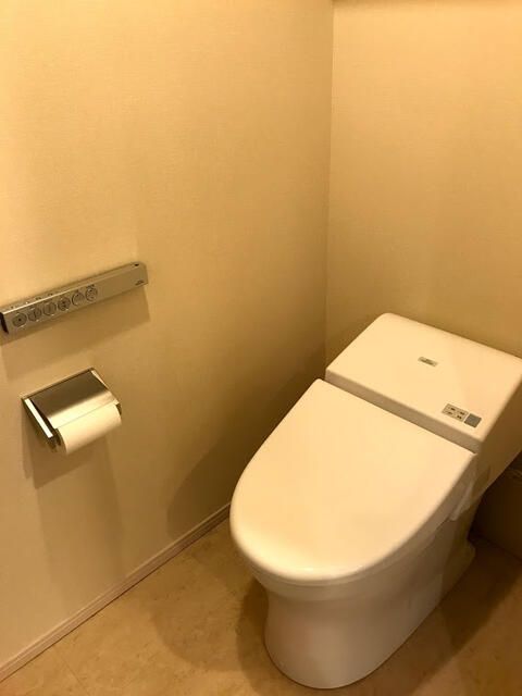 トイレ　トイレもきれいです