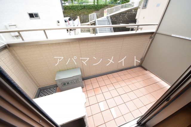 バルコニー　陽当たり良好なバルコニーです