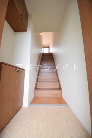 玄関　収納もある玄関です