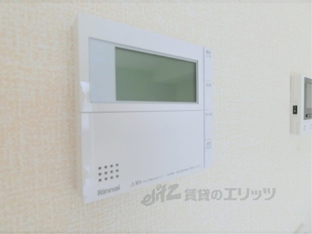 その他設備　給湯器リモコン