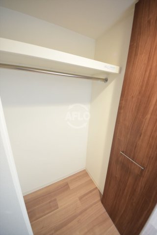 収納　ララプレイス玉造オーブ　クローゼット