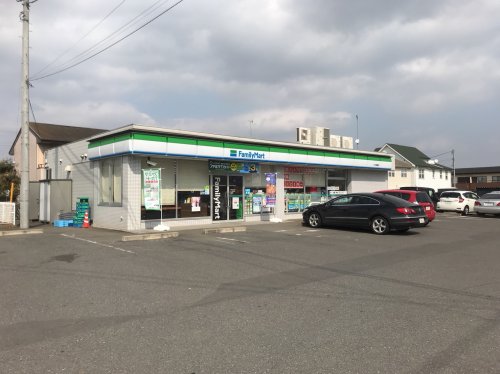 コンビニ　ファミリーマートつくば梅園店（コンビニ）まで550m