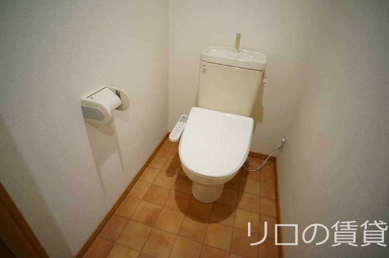 トイレ　別号室