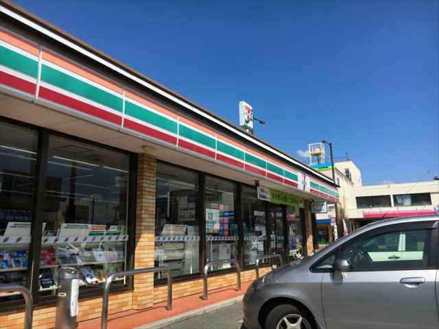 コンビニ　セブンイレブン熊本上近見店（コンビニ）まで884m