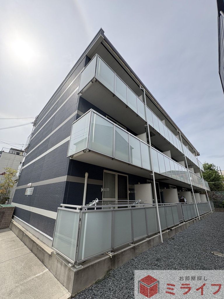 建物外観　上質感あふれるスタイリッシュデザイン