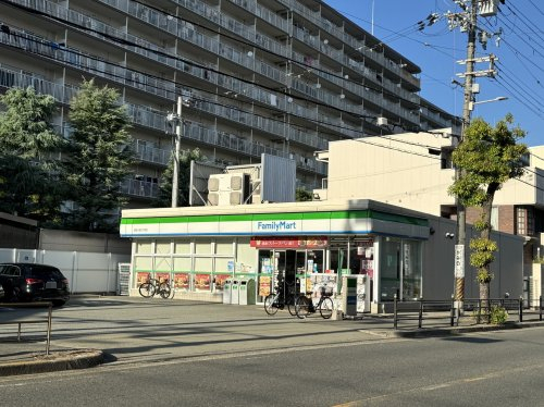 コンビニ　ファミリーマート 西淀川佃三丁目店（コンビニ）まで474m
