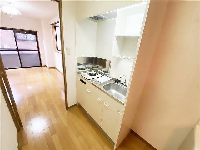 キッチン　１０５号室の写真を流用してます
