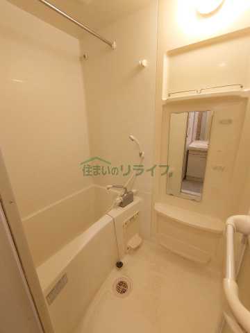 バス・シャワールーム　※別部屋・参考写真
