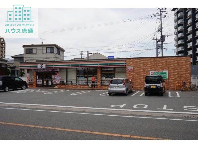 コンビニ　セブンイレブン鳥栖本鳥栖町店（コンビニ）まで952m