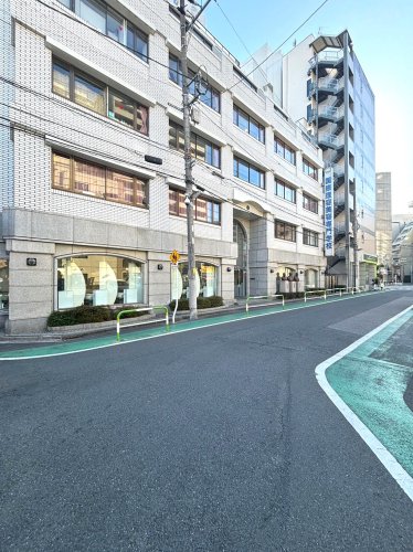 その他　国際理容美容専門学校新館（その他）まで94m