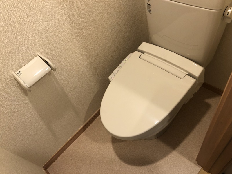 トイレ　トイレ