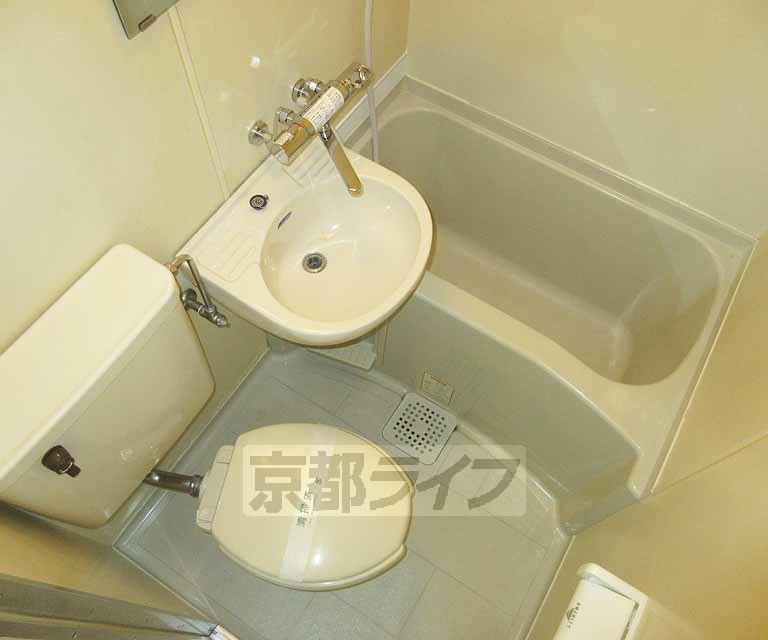 バス・シャワールーム　綺麗なお風呂！