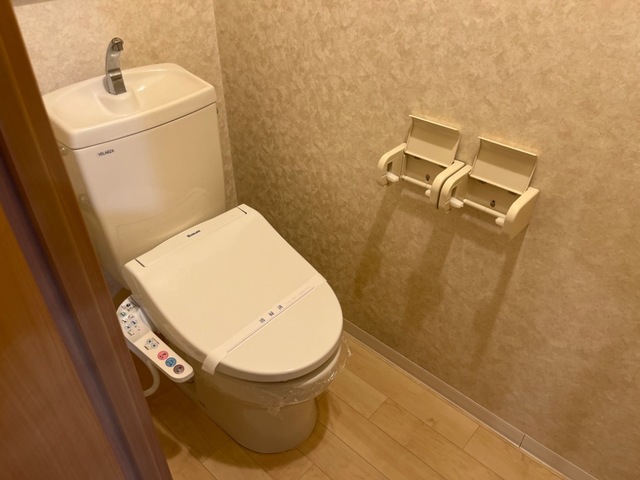 トイレ　シャワー付トイレ